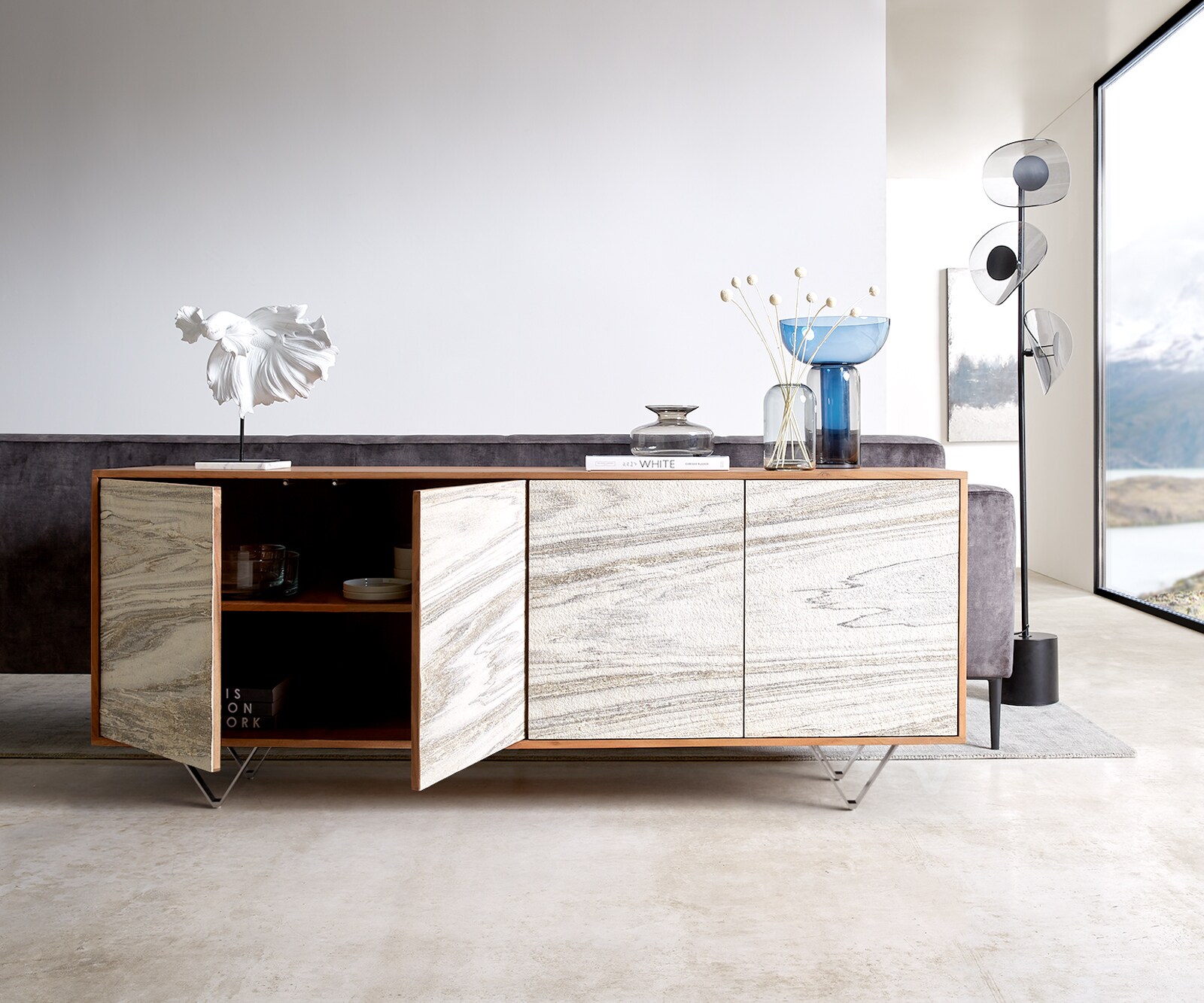 Commode Kleo 175 cm acacia naturel 4 portes pieds en V inox 3