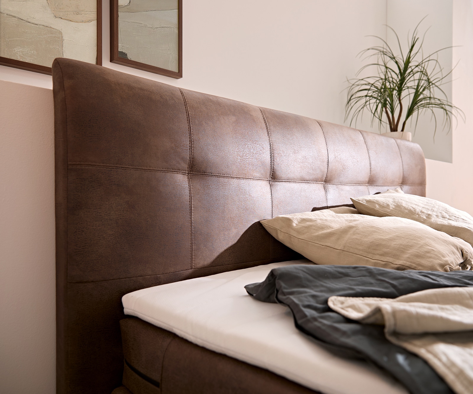 Lit Amarillo 180x200 cm marron avec sur-matelas sommier tapissier 5 Lit Amarillo 180x200 cm marron avec sur-matelas sommier tapissier 5