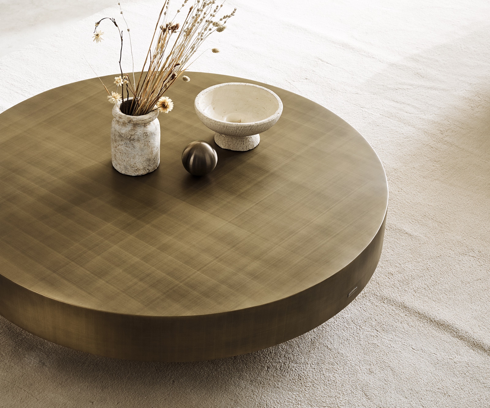 Table-basse Ryo 120x30 cm or métallique 2 Table-basse Ryo 120x30 cm or métallique 2