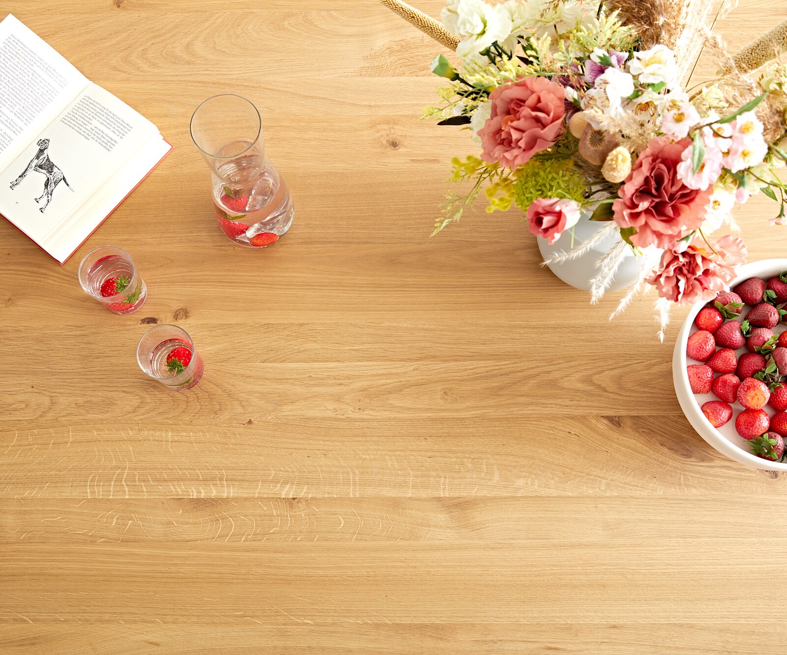 Table à manger Edge Boot 200x100x2,5-3 chêne nature cadre en V acier plat noir bord suisse 5
