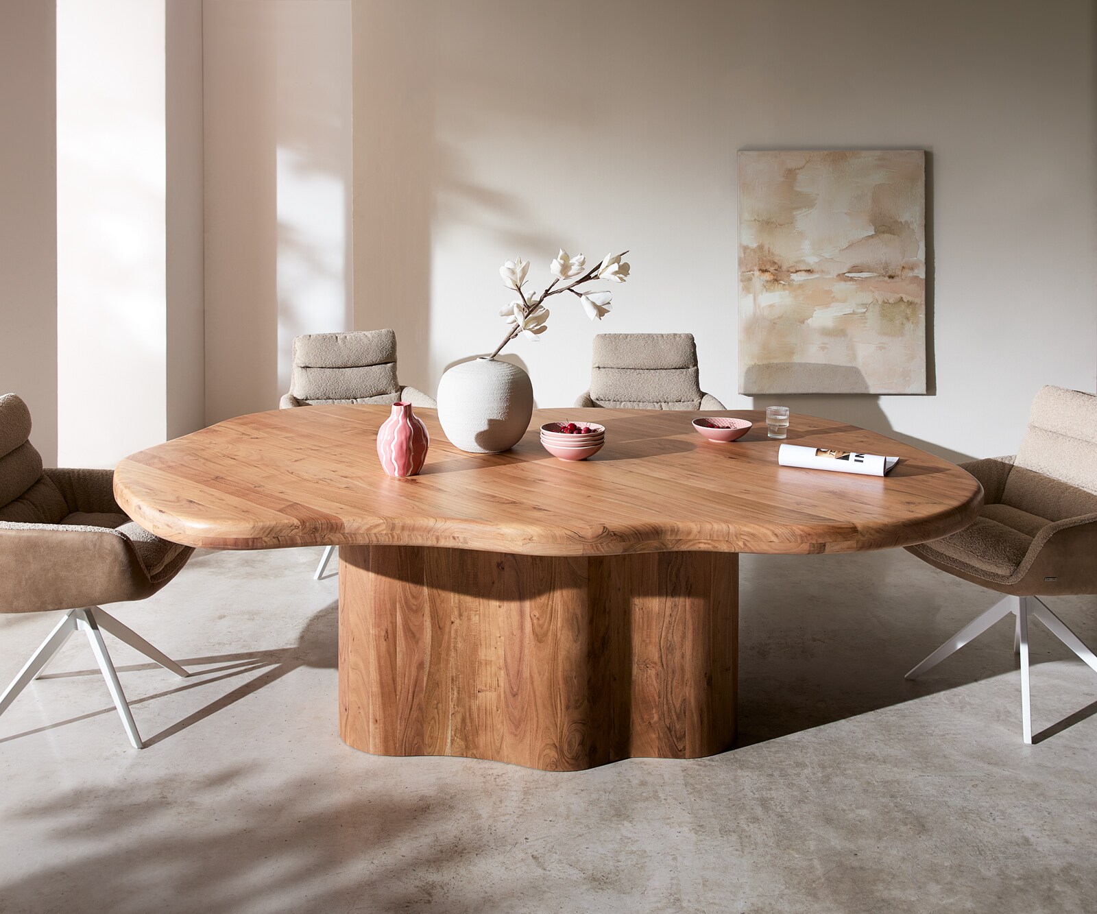 Table à manger Herkon 240x140 acacia naturel piètement en bois 5