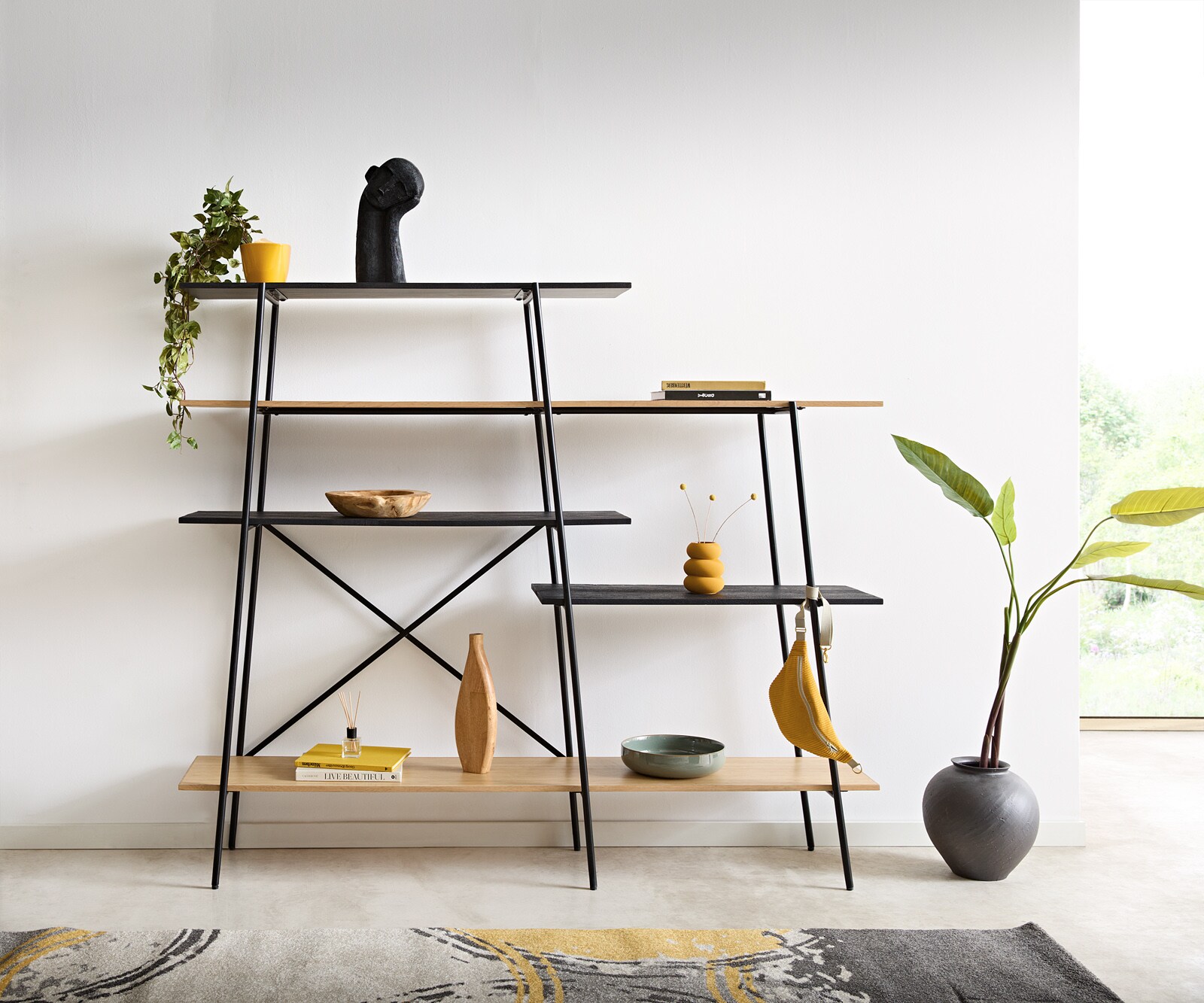 Bibliothèque Mikkusu 185x160cm bambou naturel manguier noir 5 étagères métal noir 1