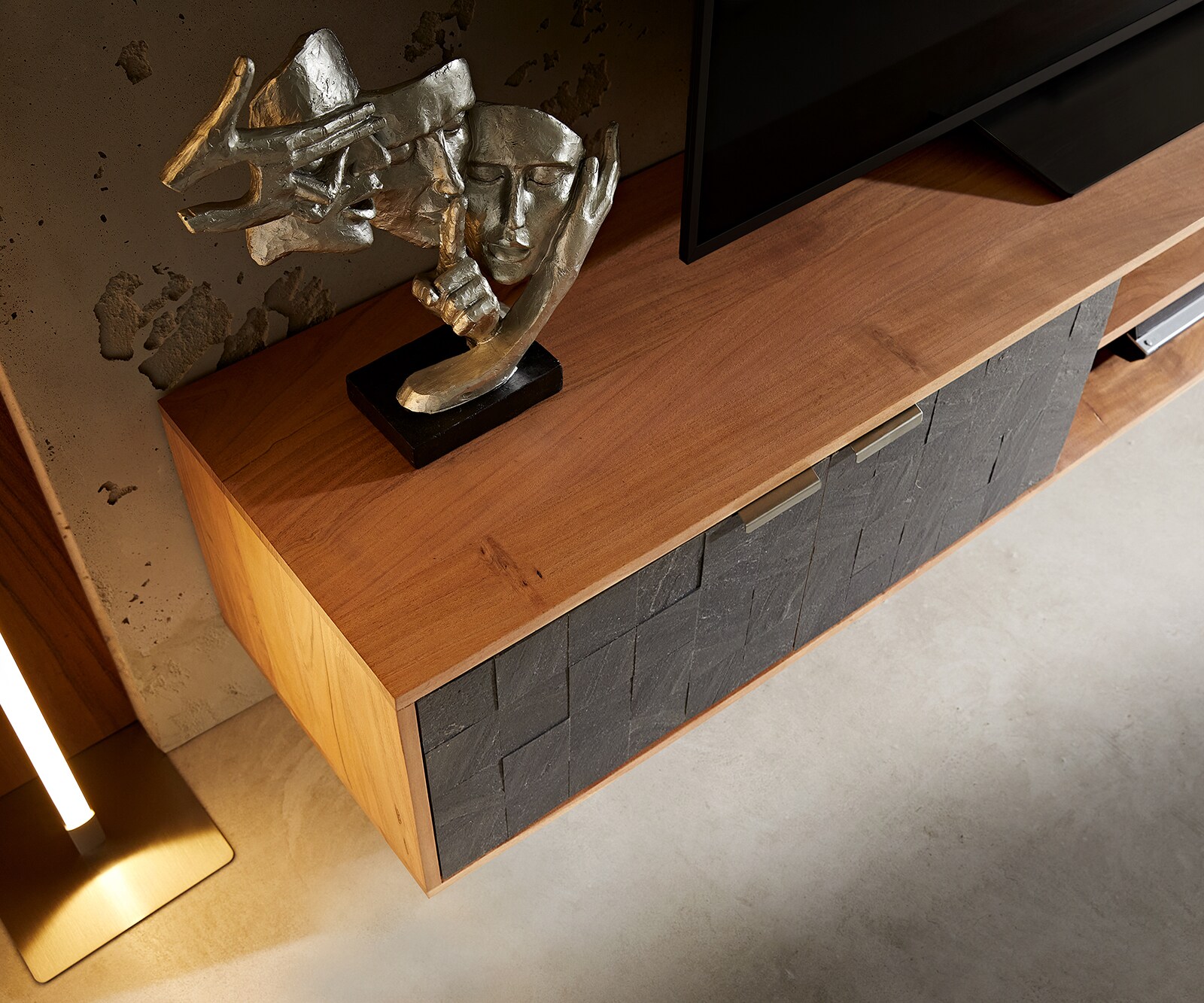 Meuble-TV Teele 240 cm acacia naturel Schiste 4 portes flottantes 4
