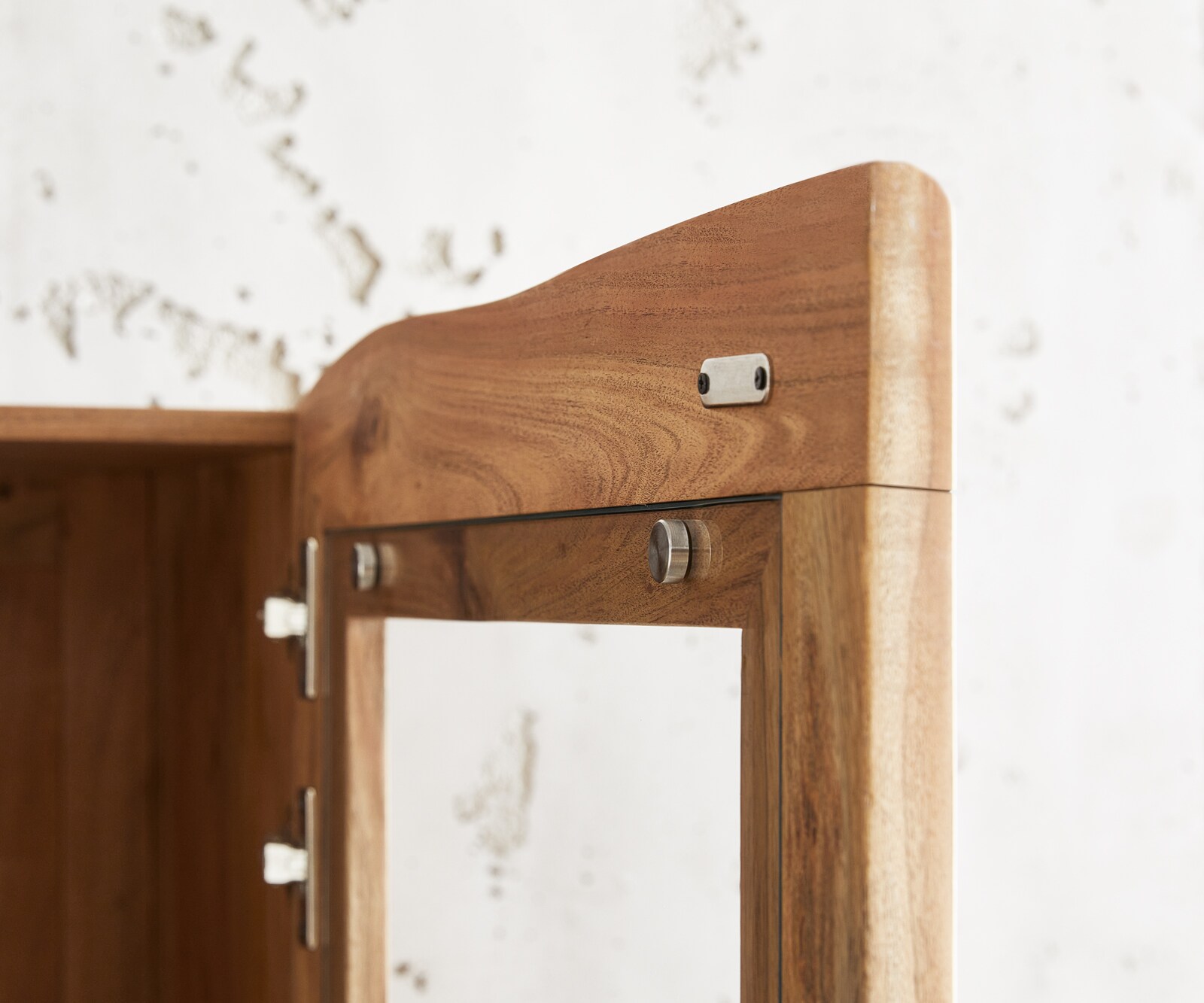Vitrine Live-Edge 60x190 cm acacia naturel bordure de tronc d'arbre 1 porte 2 tiroirs massif 5