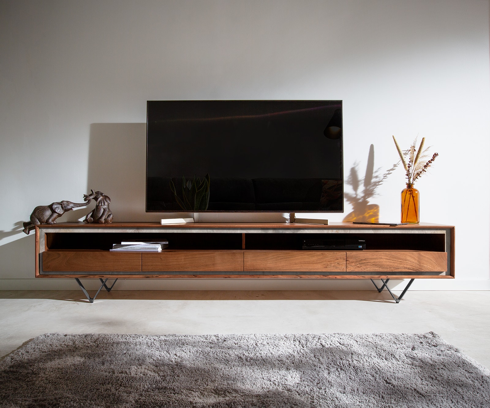 Meuble-TV Stonegrace 240 cm acacia marron plaqué pierre 4 tiroirs 1 compartiment pied en V noir 2