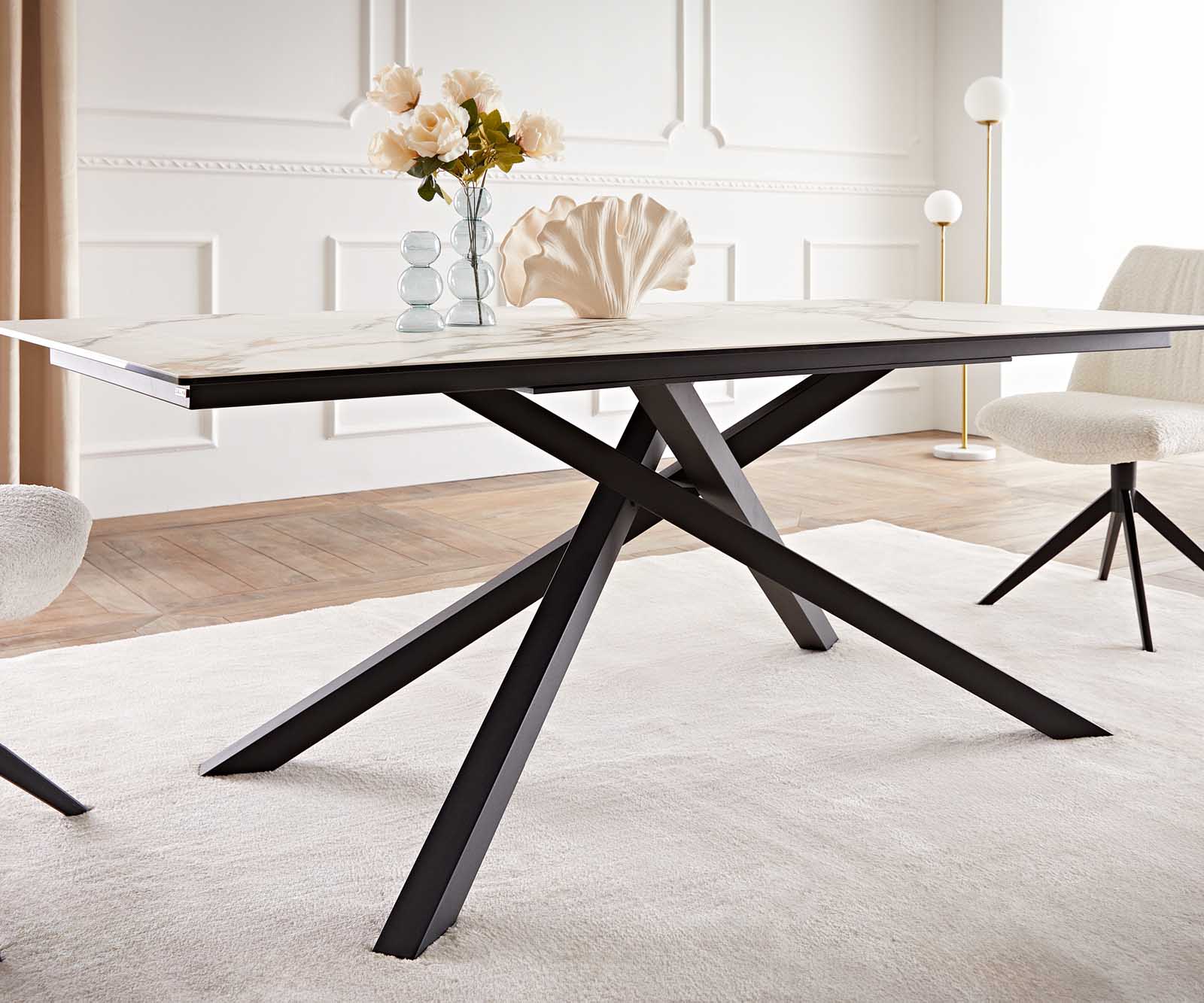 Table à manger Edge 200x100 céramique Calacatta Luxe blanc-doré-gris cadre croisé rectangulaire noir 6 Table à manger Edge 200x100 céramique Calacatta Luxe blanc-doré-gris cadre croisé rectangulaire noir 6