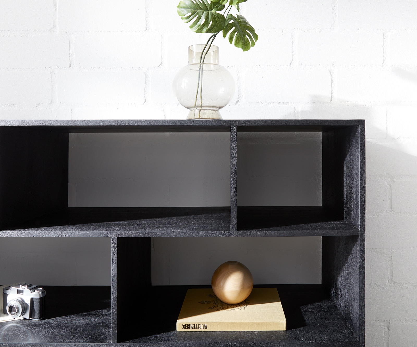 Buffet-haut Famke 120 cm Mango Teck 10 compartiments 2 portes 5 Buffet-haut Famke 120 cm Mango Teck 10 compartiments 2 portes 5