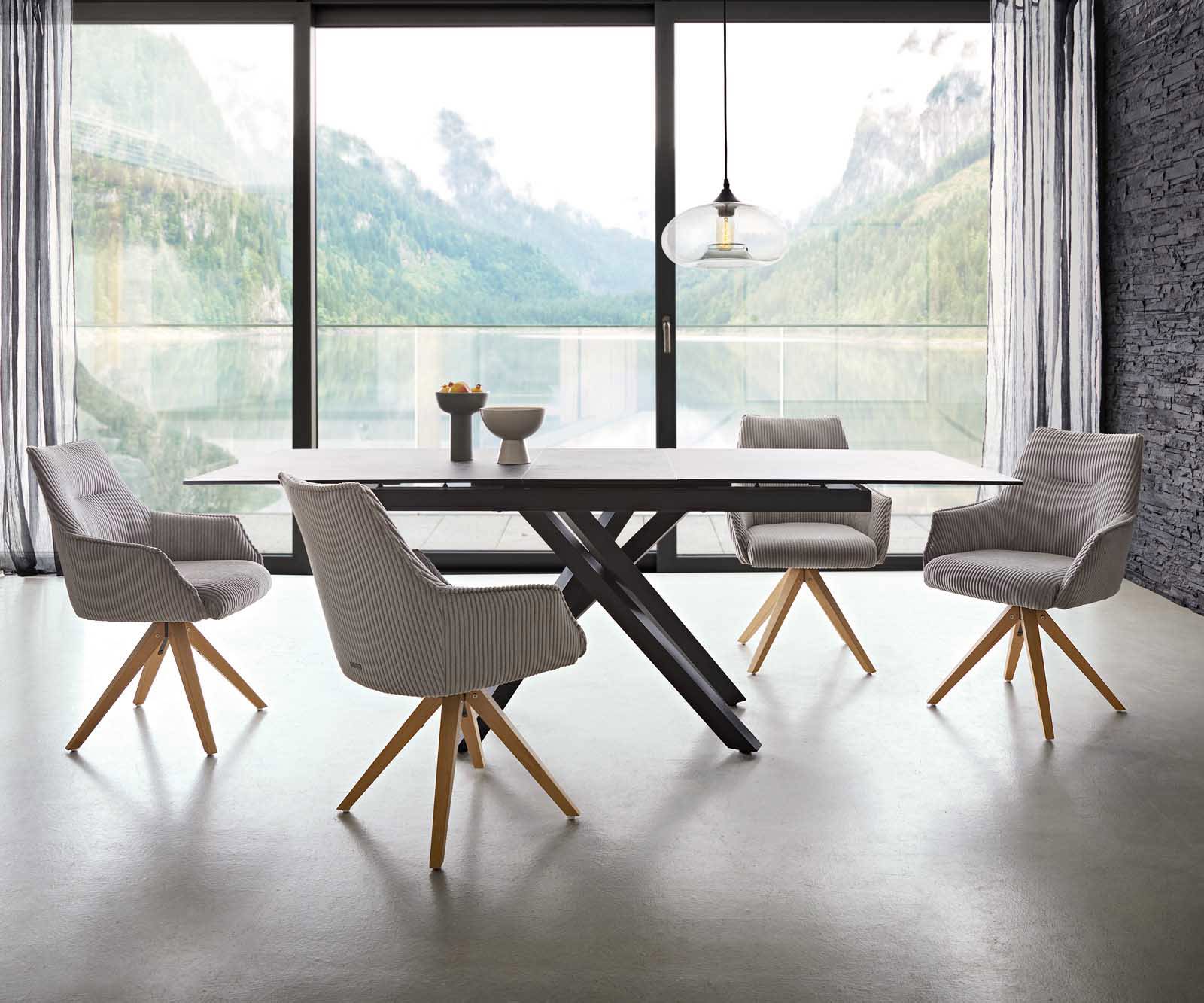Chaise-pivotante Alja-Flex avec accoudoirs côtelé gris argenté pied en bois angulaire naturel pivotement sur 180° ressorts ensachés 5