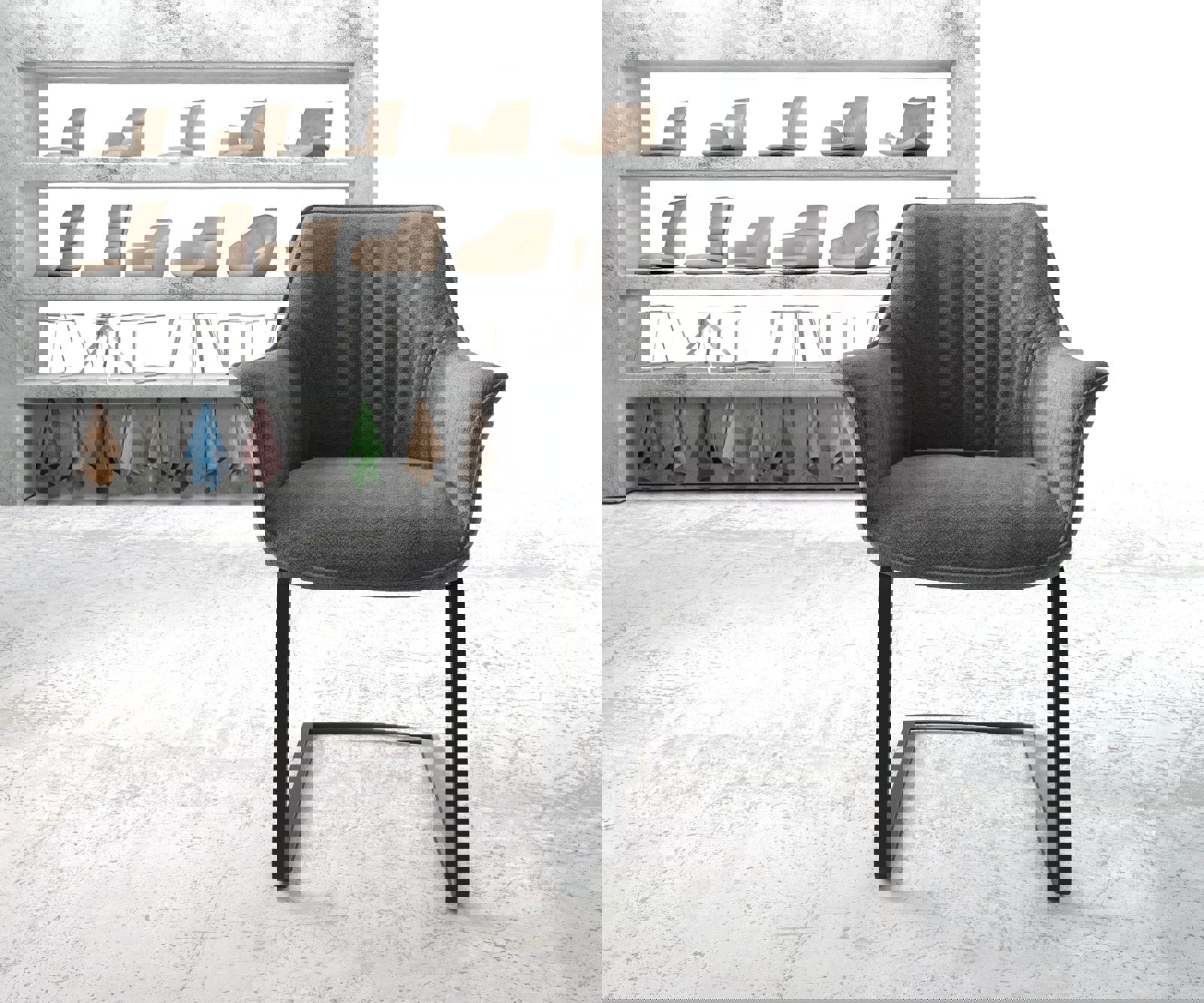 Cantilever Keila-Flex avec accoudoirs tissu texturé gris clair pied cantilever plat noir 1 Cantilever Keila-Flex avec accoudoirs tissu texturé gris clair pied cantilever plat noir 1