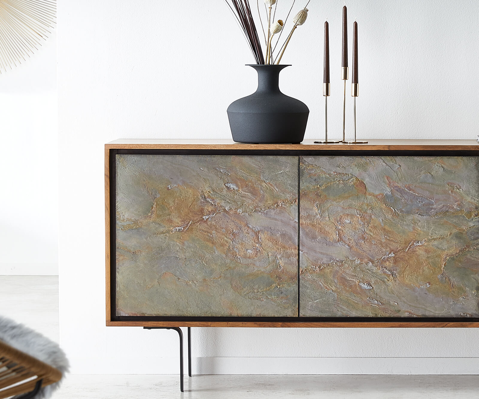 Commode Juwelo 175 cm acacia naturel avec placage de pierre 5