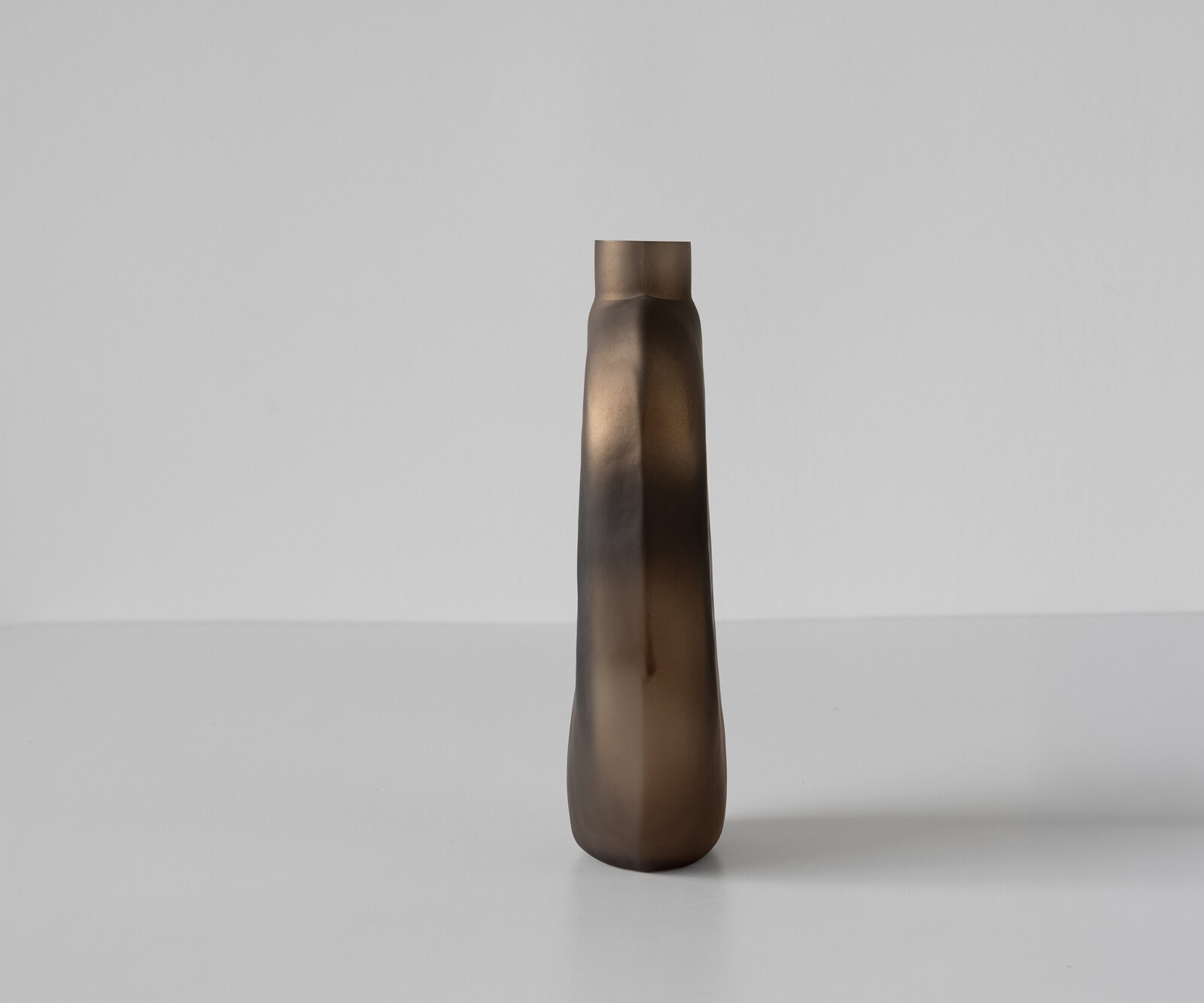 Vase Mireva l17 x P9 x H33 cm Verre Aurum Soufflé à la bouche 3
