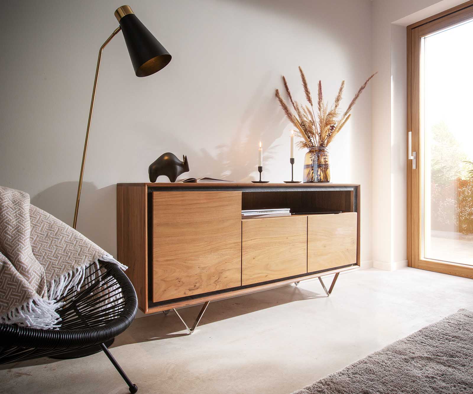 Buffet Stonegrace 145 cm acacia nature 3 portes 1 compartiment placage en pierre pieds en V 1