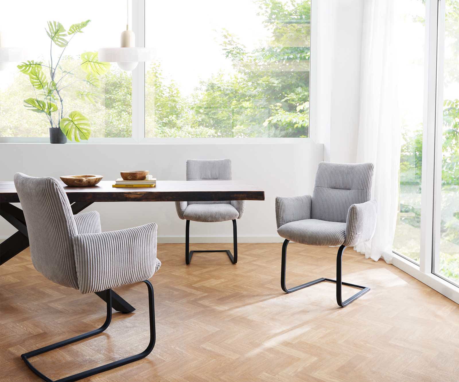 Cantilever Jova-Flex avec accoudoirs côtelé gris argenté pied cantilever plat noir ressorts ensachés 5 Cantilever Jova-Flex avec accoudoirs côtelé gris argenté pied cantilever plat noir ressorts ensachés 5