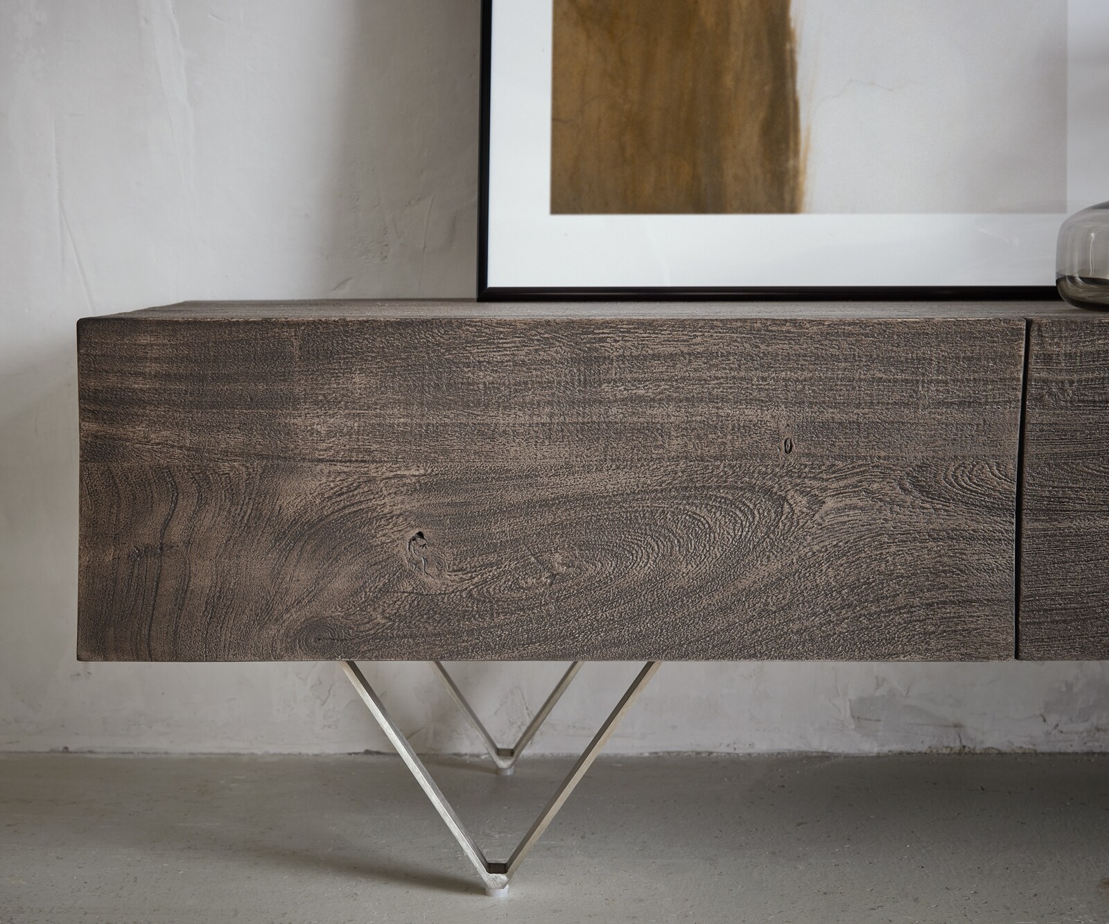 Meuble TV Wyatt 220 cm acacia platine 4 tiroirs pied en V inox 6 Meuble TV Wyatt 220 cm acacia platine 4 tiroirs pied en V inox 6