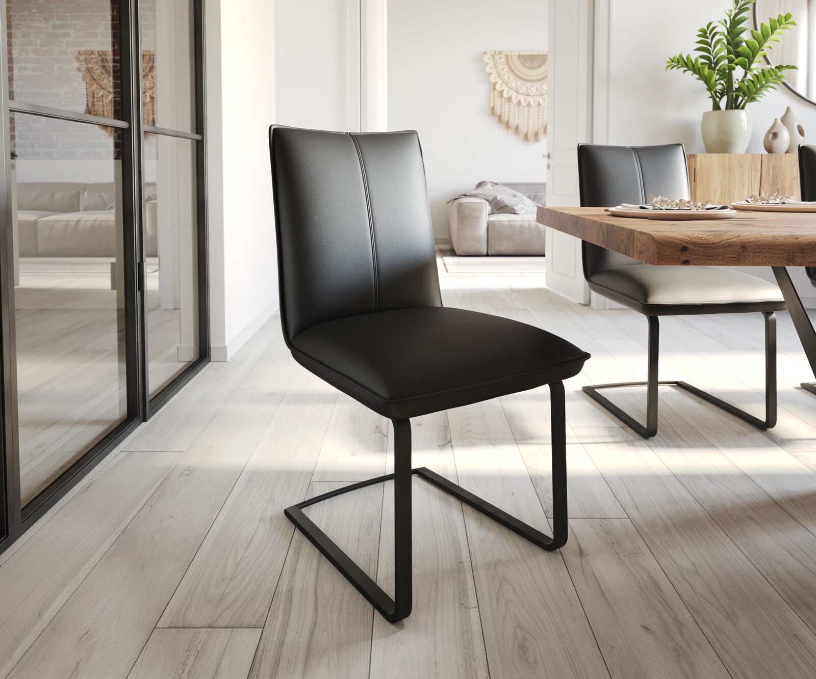 Cantilever Lelio-Flex cuir de vache noir pied cantilever plat noir ressorts ensachés