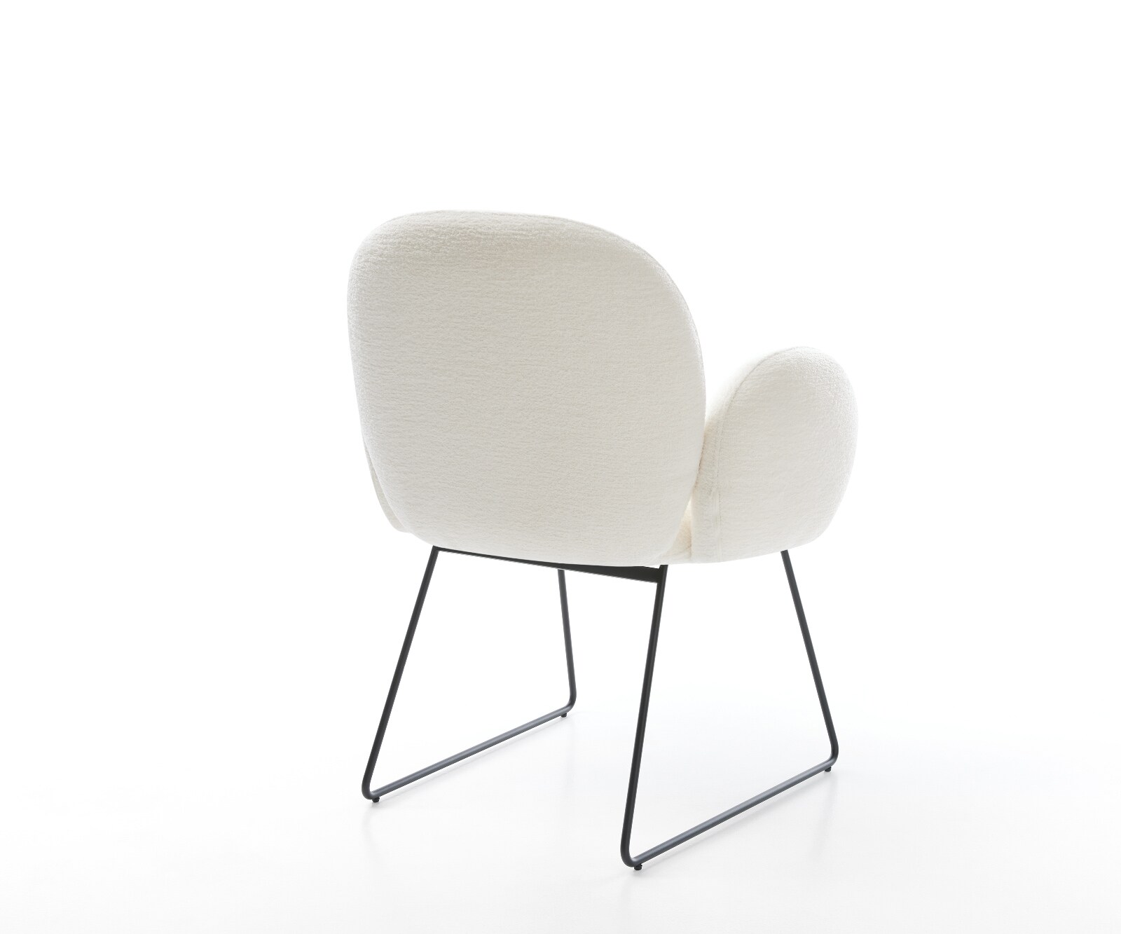 Chaise-de-salle-à-manger Nube-Flex avec accoudoirs bouclé doux beige pied trapèze noir resorts ensachés 3