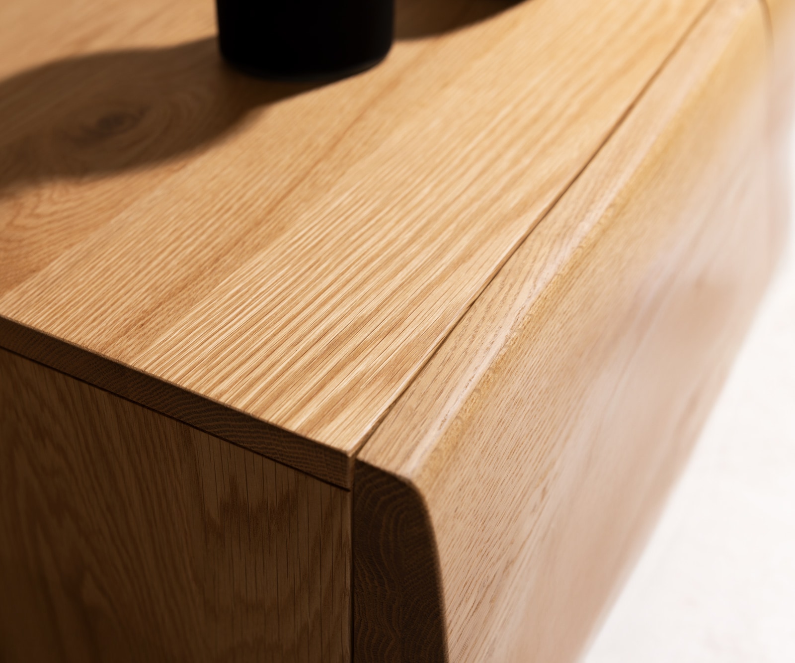 Buffet New Live-Edge 145 cm chêne naturel 3 portes pied en verre 3 Buffet New Live-Edge 145 cm chêne naturel 3 portes pied en verre 3