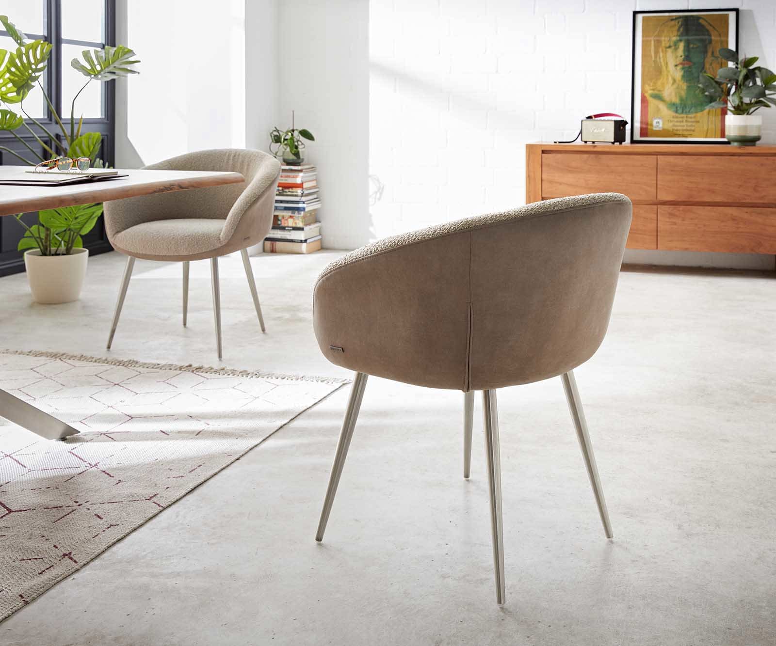 Chaise-de-salle-à-manger Vinka-Flex avec accoudoirs tissu mixte couleur boue 4 pieds coniques acier inoxydable brossé ressorts ensachés 4 Chaise-de-salle-à-manger Vinka-Flex avec accoudoirs tissu mixte couleur boue 4 pieds coniques acier inoxydable brossé ressorts ensachés 4