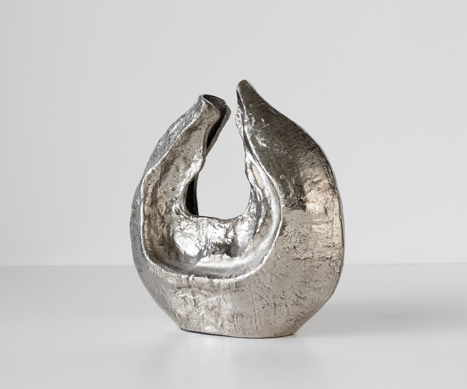 Sculpture Nexora l40 x P17 x H42 cm Aluminium Platin Faite main