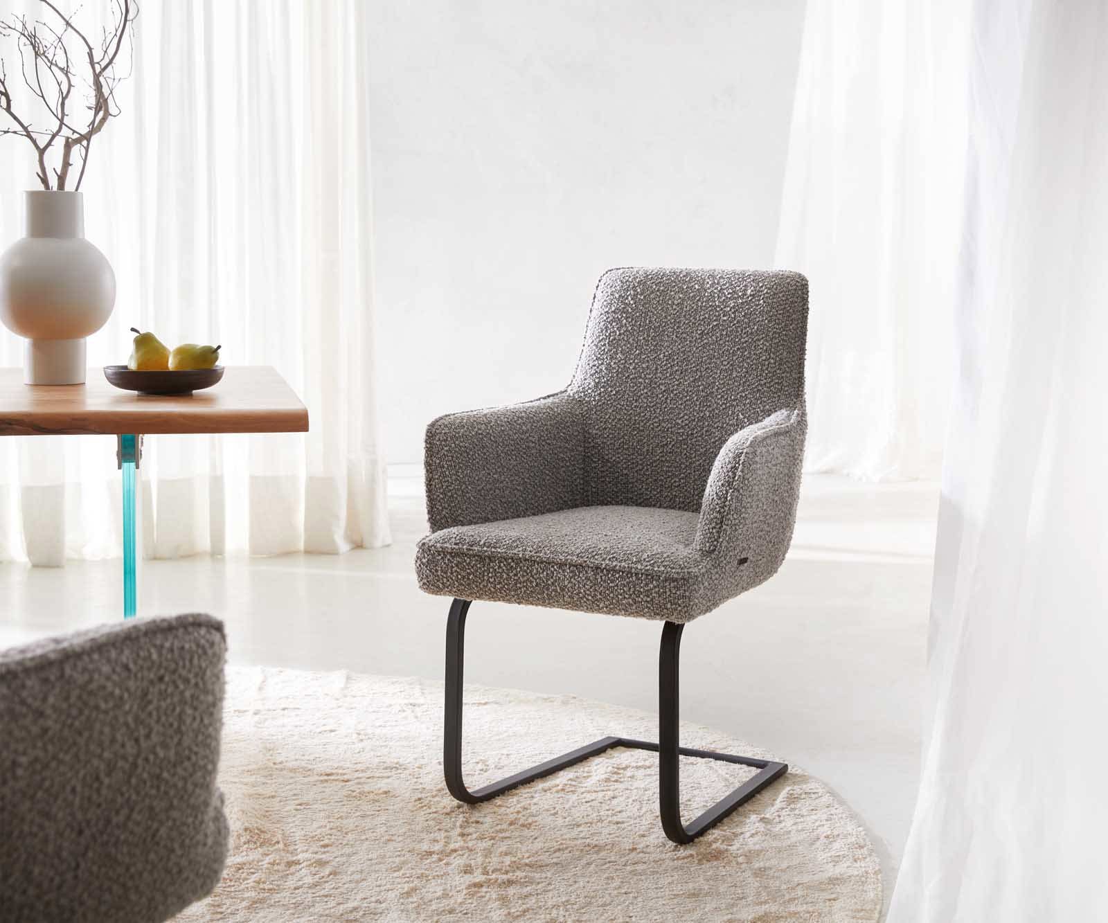 Cantilever Heira-Flex avec accoudoirs bouclé gris argenté pied cantilever plat noir ressorts ensachés 1