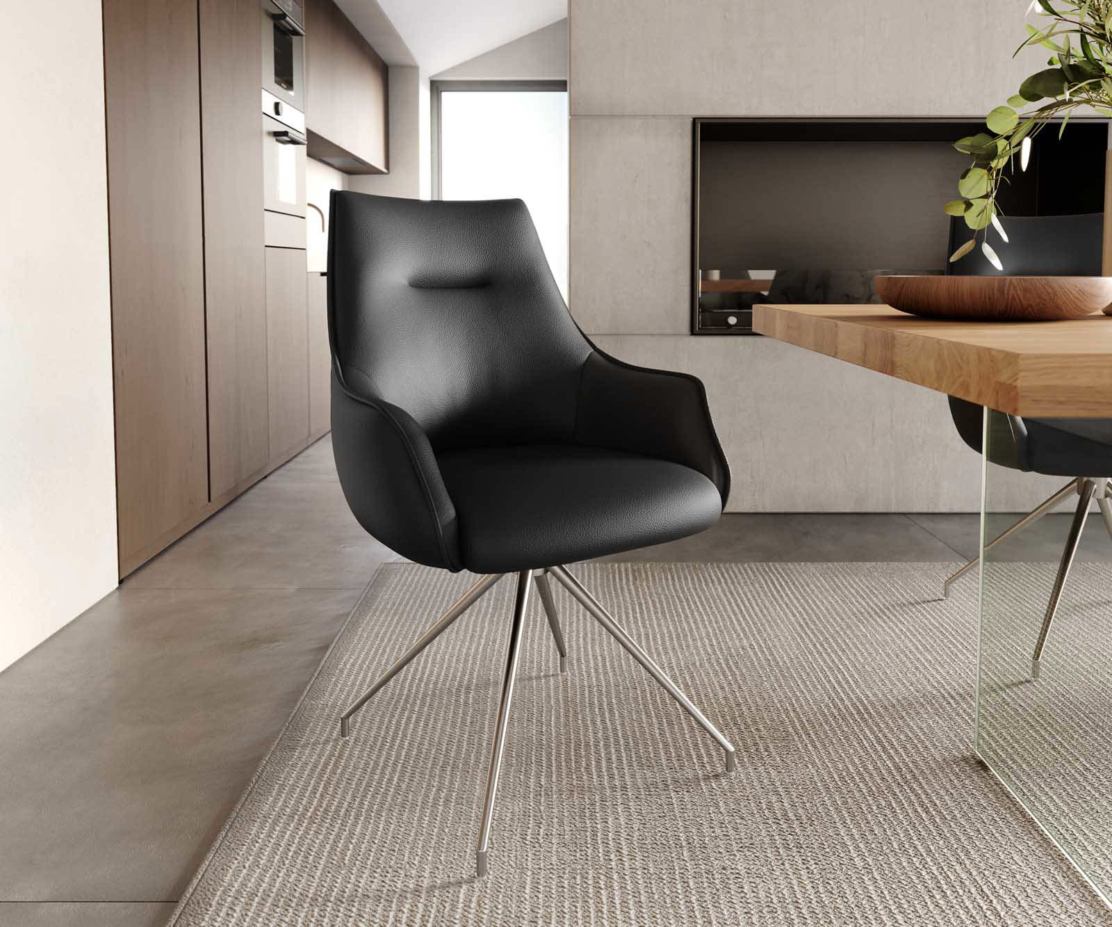 Chaise-pivotante Alja-Flex avec accoudoirs cuir de vache noir pied croisé conique acier inoxydable brossé pivotement sur 180° ressorts ensachés