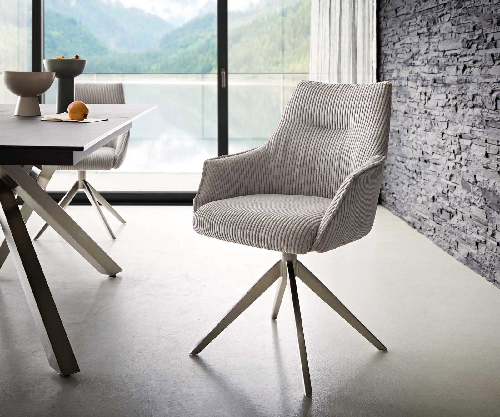 Chaise-pivotante Alja-Flex avec accoudoirs côtelé gris argenté pied croisé large acier inoxydable brossé pivotement sur 360° ressorts ensachés Chaise-pivotante Alja-Flex avec accoudoirs côtelé gris argenté pied croisé large acier inoxydable brossé pivotement sur 360° ressorts ensachés