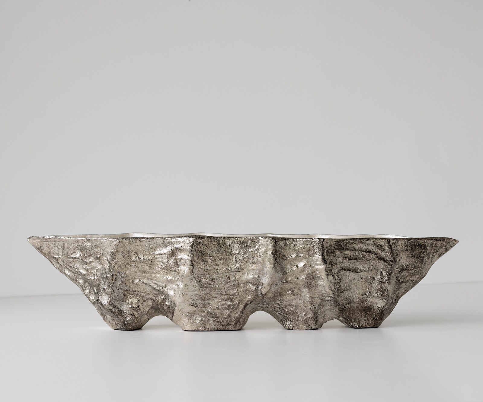 Coupe décorative Riffa l70 x P16 x H15 cm Aluminium Platin Opal Faite main 2