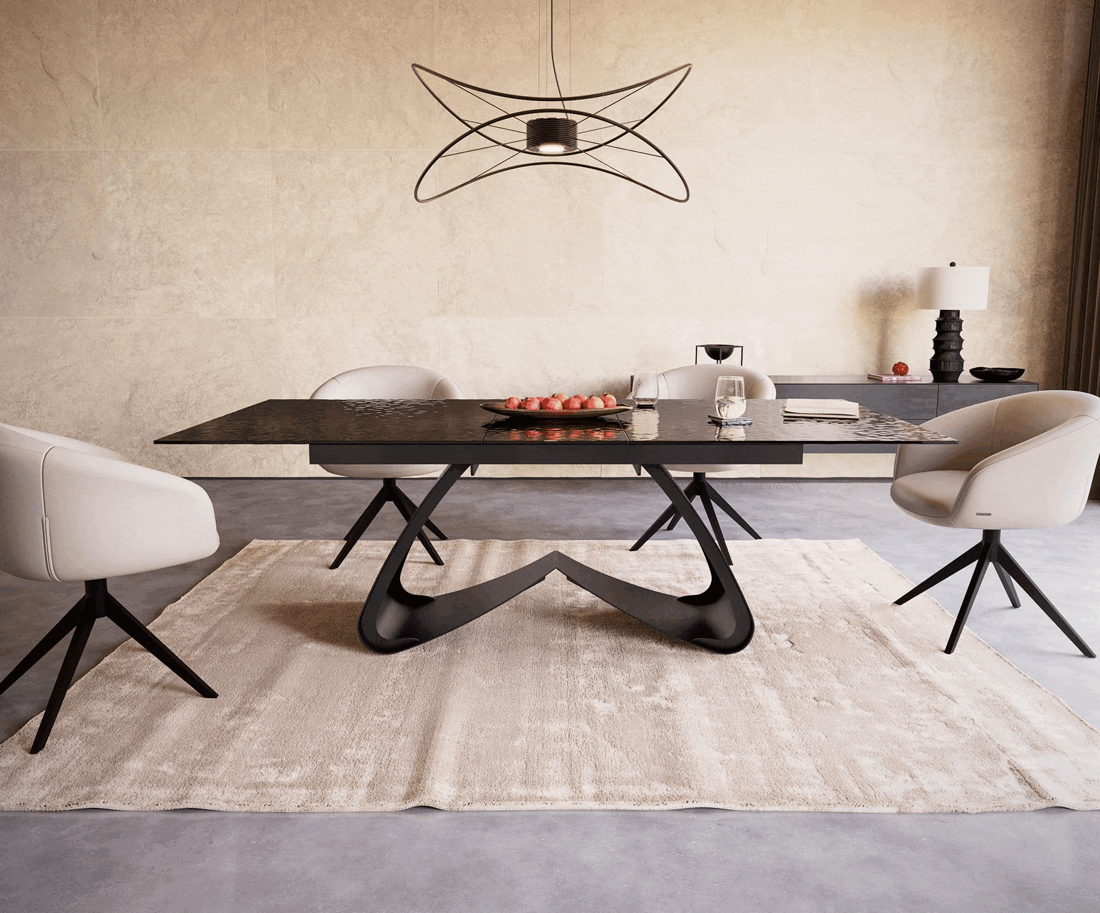 Table à manger Edge 180-220x100 verre fondu noir fumé relief en 3D cadre en W noir extensible 1 Table à manger Edge 180-220x100 verre fondu noir fumé relief en 3D cadre en W noir extensible 1