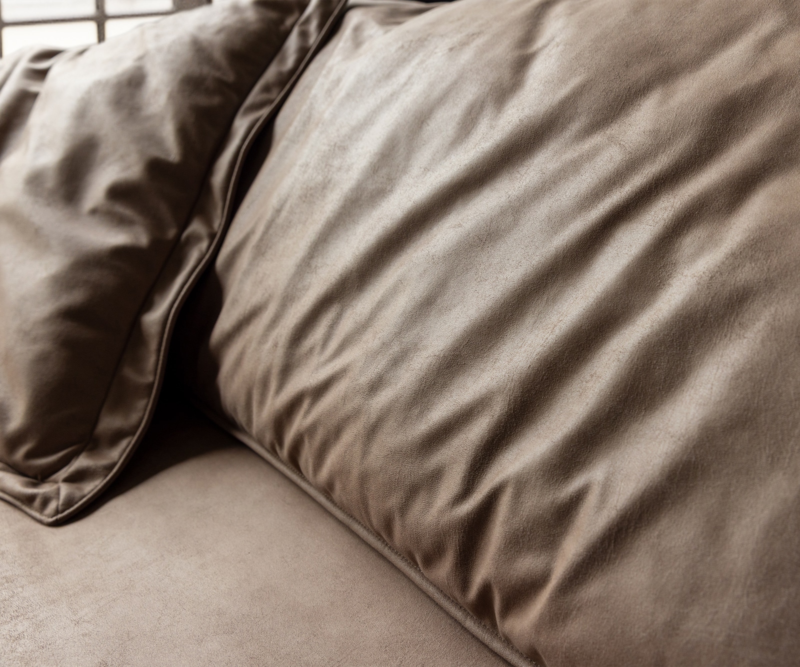 Canapé Snoosh 400x150 cm microfibre taupe vintage avec méridienne à droite 5 Canapé Snoosh 400x150 cm microfibre taupe vintage avec méridienne à droite 5