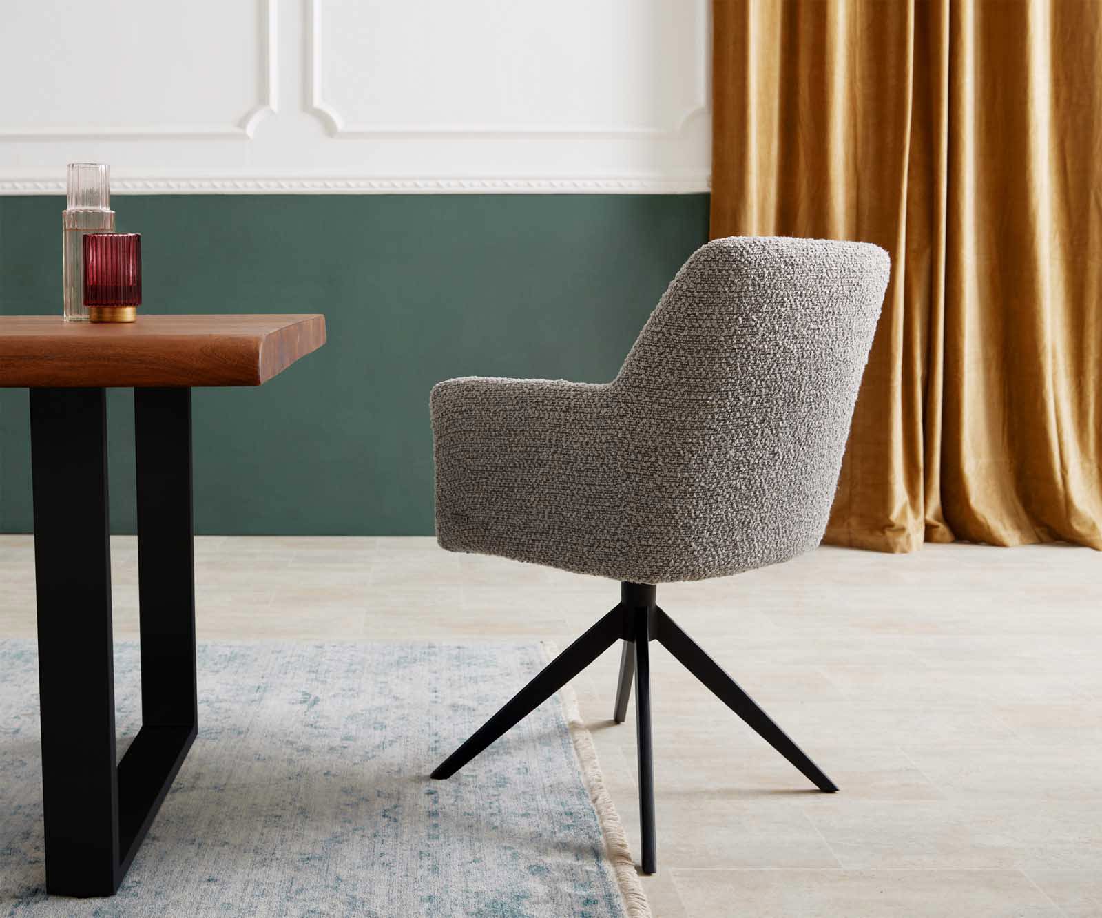 Chaise-pivotante Xana-Flex avec accoudoirs bouclé gris argenté pied croisé large noir pivotement sur 360° ressorts ensachés 4