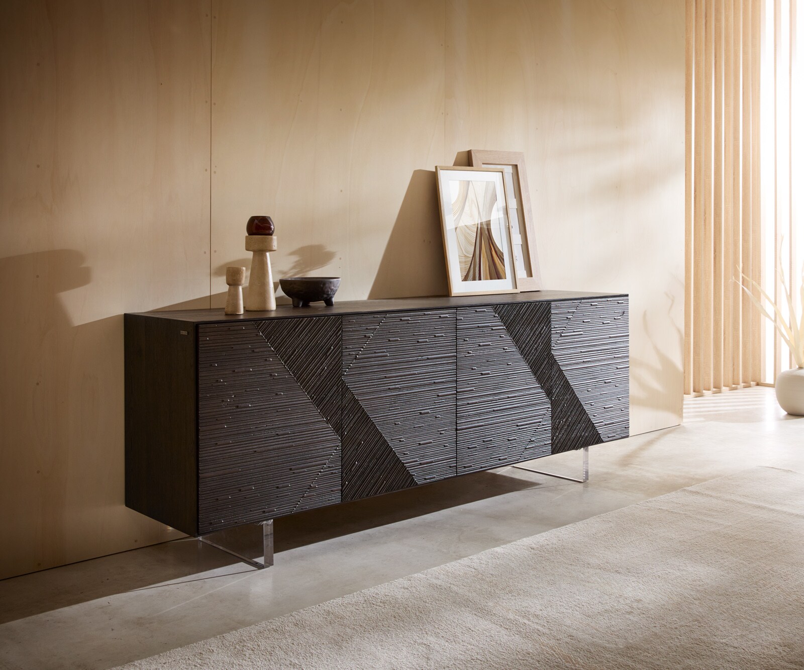 Buffet Tereos 200 cm Frêne brun foncé Effet 3D 4 portes Pieds suspendus Verre acrylique