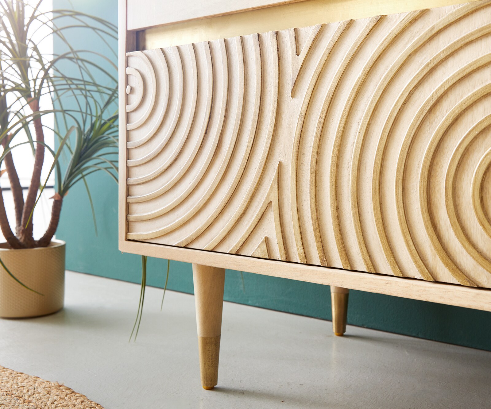 Vitrine Budaya 115x135 cm Manguier naturel 4 portes Pieds coniques 6
