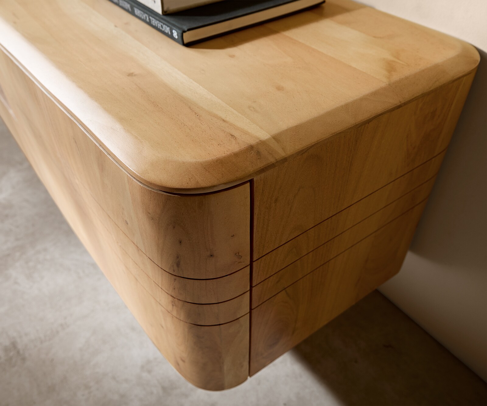 Meuble-TV Nagaru 240 cm acacia Aura 2 portes 2 tiroirs 1 compartiment flottant
Lowboard Nagaru 240 cm Acacia Aura 2 portes 2 tiroirs 1 compartiment flottant 4