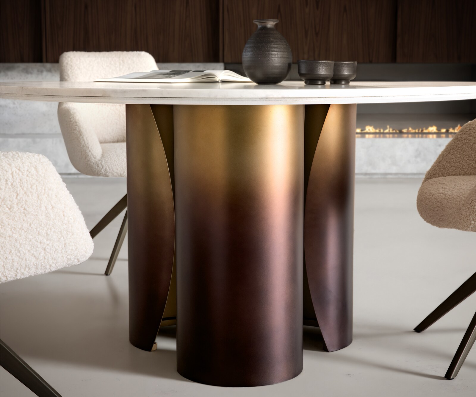 Table-à-manger Adenza ronde 140 x 140 cm Marbre blanc Métal doré Finition fusion 3