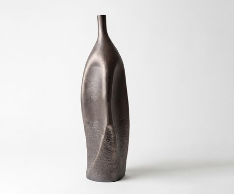 Vase Norevo l18 x P18 x H61 cm Aluminium Hämatit Moulé