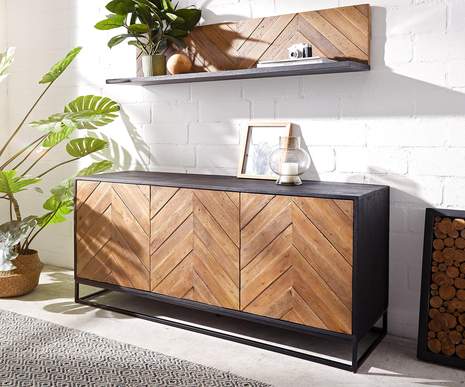 Buffet Famke 145 cm mangue teck 3 portes Buffet Famke 145 cm mangue teck 3 portes