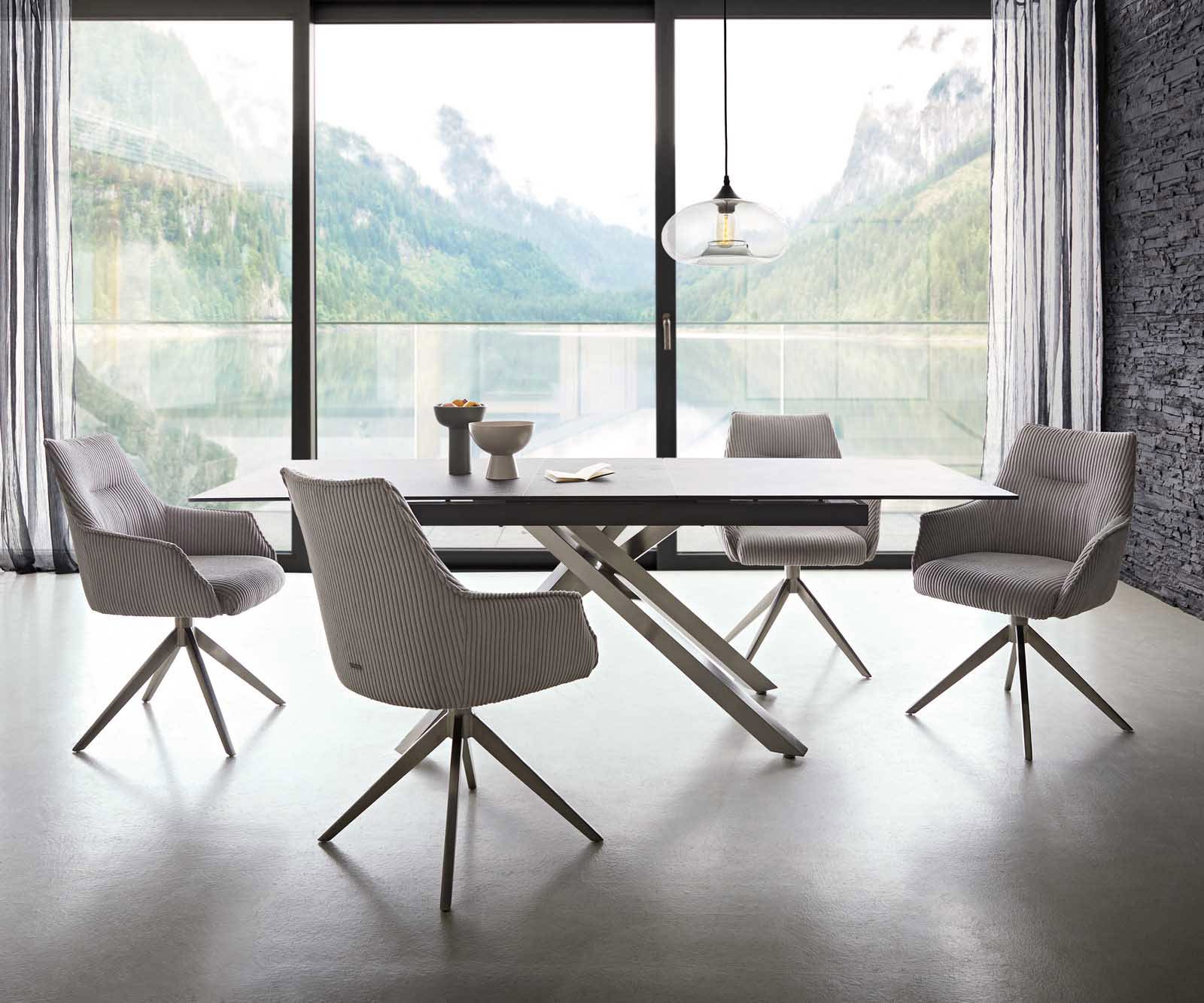 Chaise-pivotante Alja-Flex avec accoudoirs côtelé gris argenté pied croisé large acier inoxydable brossé pivotement sur 360° ressorts ensachés 5 Chaise-pivotante Alja-Flex avec accoudoirs côtelé gris argenté pied croisé large acier inoxydable brossé pivotement sur 360° ressorts ensachés 5