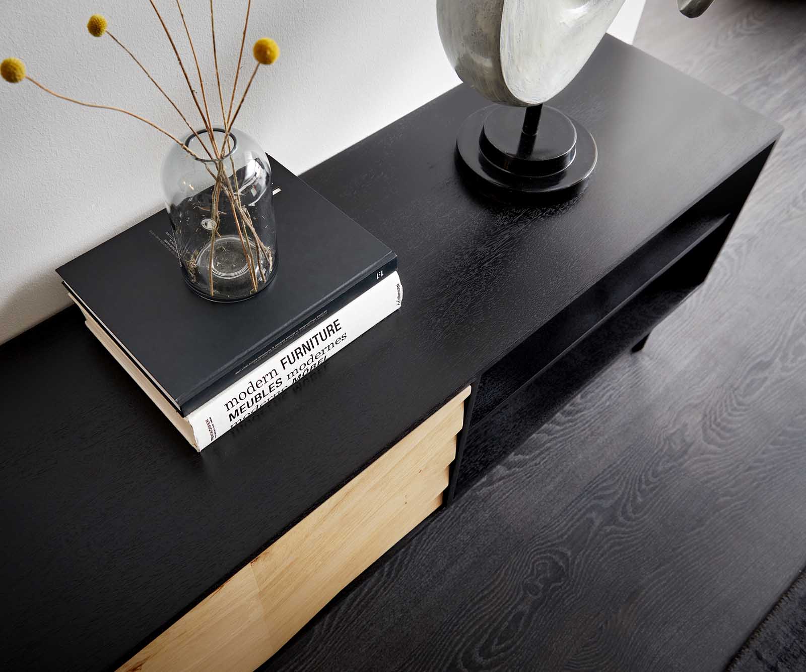 Meuble-TV Muvi 200 cm chêne naturel manguier noir métal noir 2 portes 2 compartiments 5