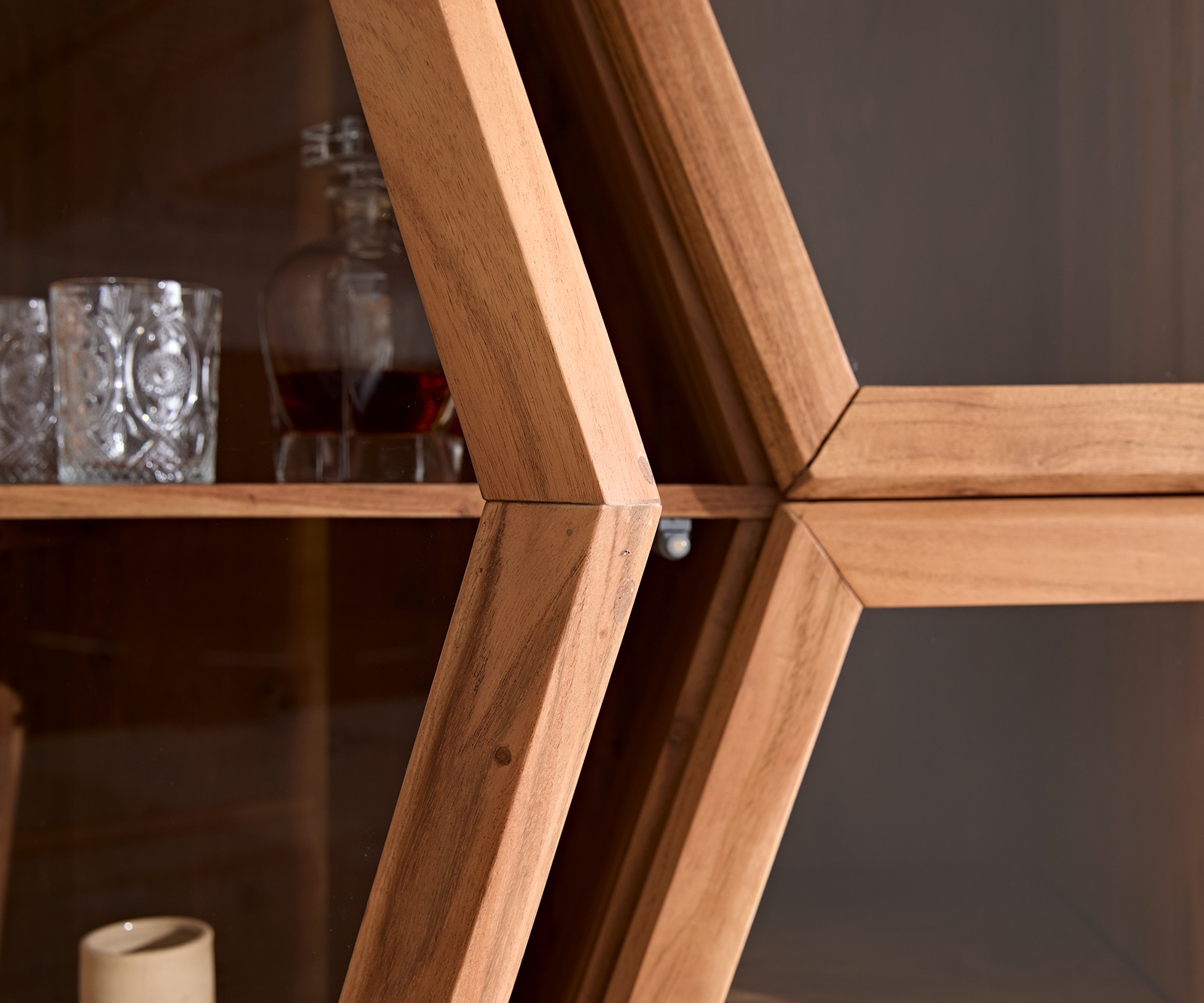 Vitrine-en-verreTaza 75x210 cm acacia naturel 4 portes armoire de bar 8