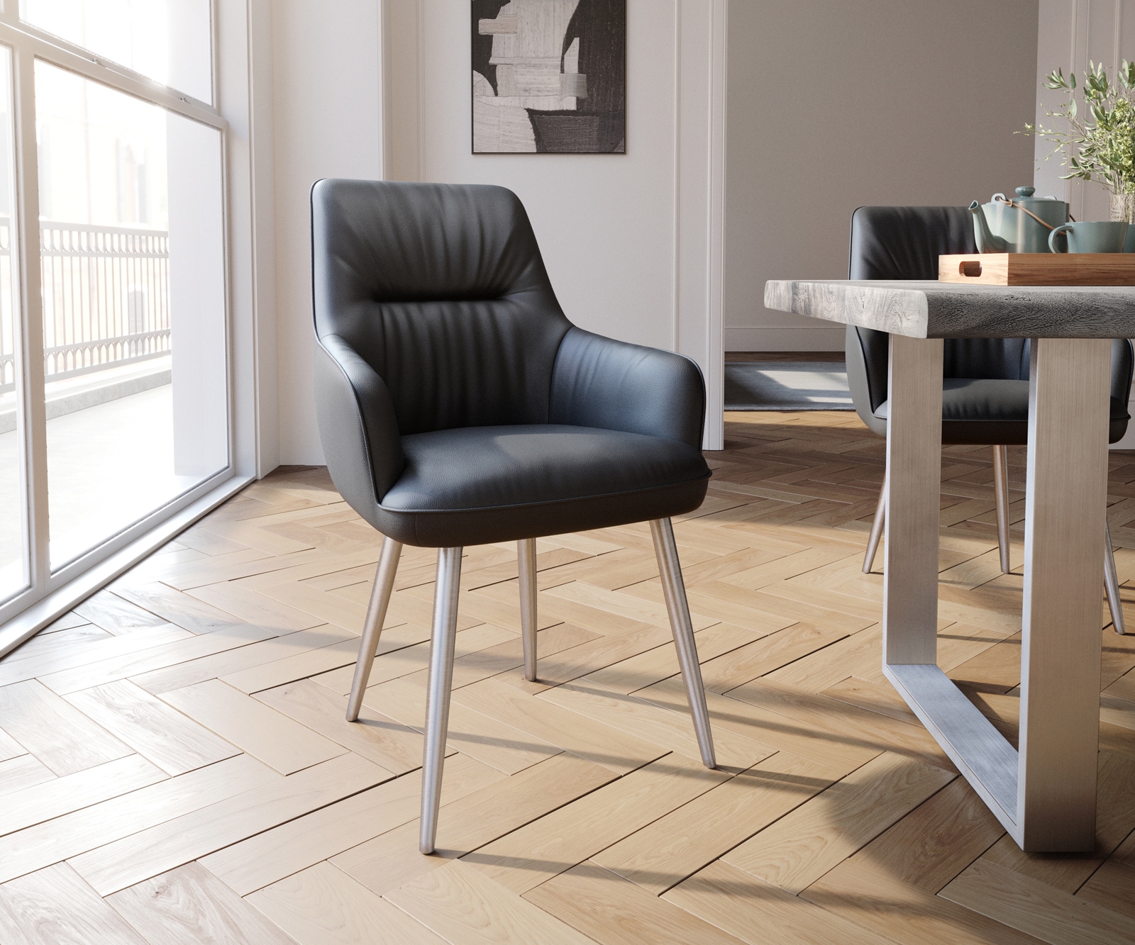 Chaise-de-salle-à-manger Zelia-Flex avec accoudoirs cuir de vache noir 4 pieds coniques acier inoxydable brossé ressorts ensachés Chaise-de-salle-à-manger Zelia-Flex avec accoudoirs cuir de vache noir 4 pieds coniques acier inoxydable brossé ressorts ensachés