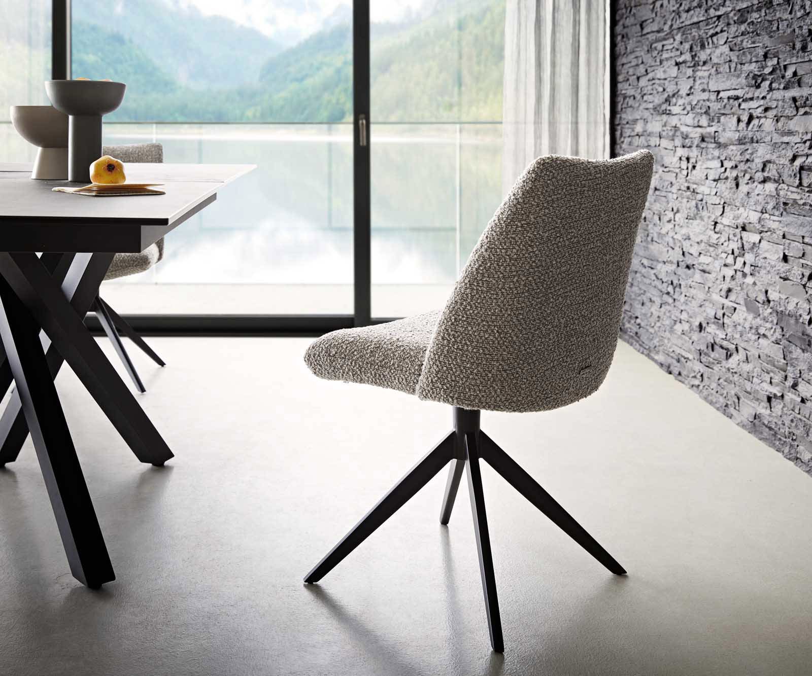 Chaise-pivotante Elso-Flex bouclé gris argenté pied croisé large noir pivotement sur 360° ressorts ensachés 4 Chaise-pivotante Elso-Flex bouclé gris argenté pied croisé large noir pivotement sur 360° ressorts ensachés 4