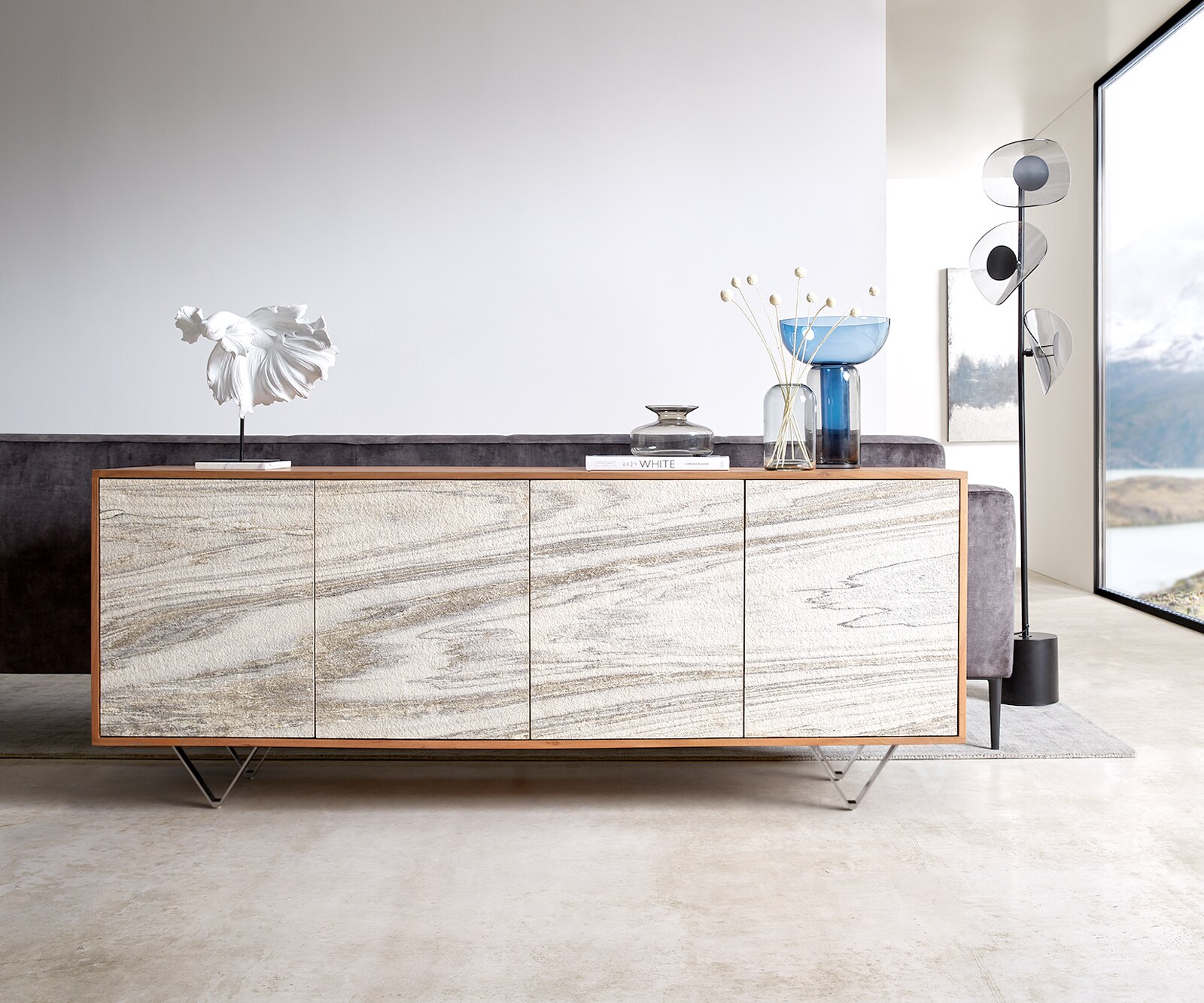 Commode Kleo 175 cm acacia naturel 4 portes pieds en V inox 1