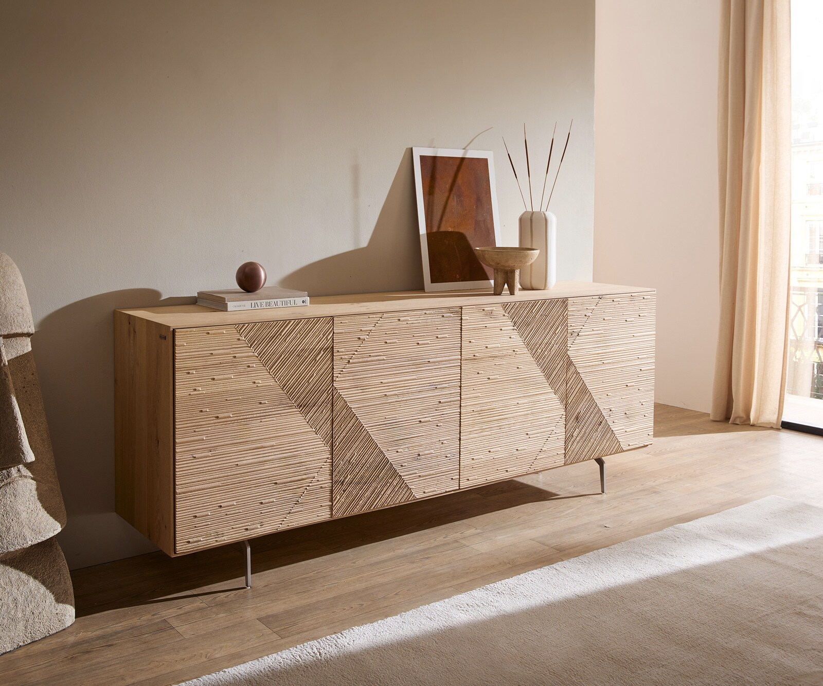 Buffet Tereos 200 cm chêne naturel effet 3D 4 portes pieds angulaires acier inoxydable brossé