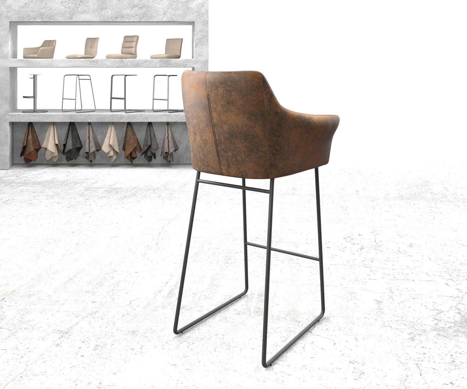 Chaise-de-bar Yulo-Flex vintage marron cadre patin métal 2 Chaise-de-bar Yulo-Flex vintage marron cadre patin métal 2