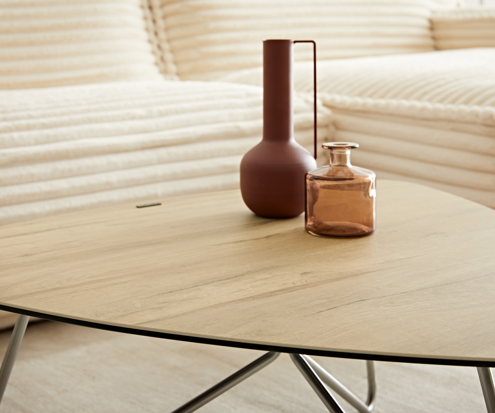 Table-basse Ekrem 65x65 cm céramique Laminam® Sabbia couleur chêne piètement croisé rond acier inoxydable 6