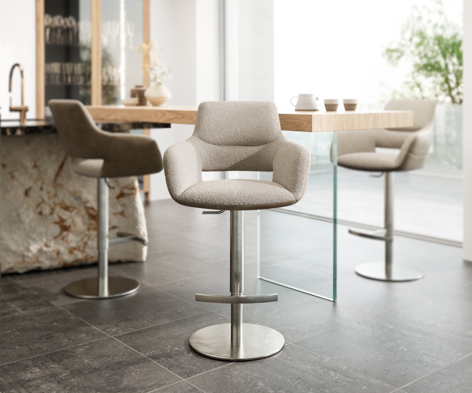 Chaise-de-bar Yago-Flex mélange de matériaux microfibre boue / bouclé boue pied pivotant hauteur réglable inoxydable pivotant ressorts ensachés 1 Chaise-de-bar Yago-Flex mélange de matériaux microfibre boue / bouclé boue pied pivotant hauteur réglable inoxydable pivotant ressorts ensachés 1