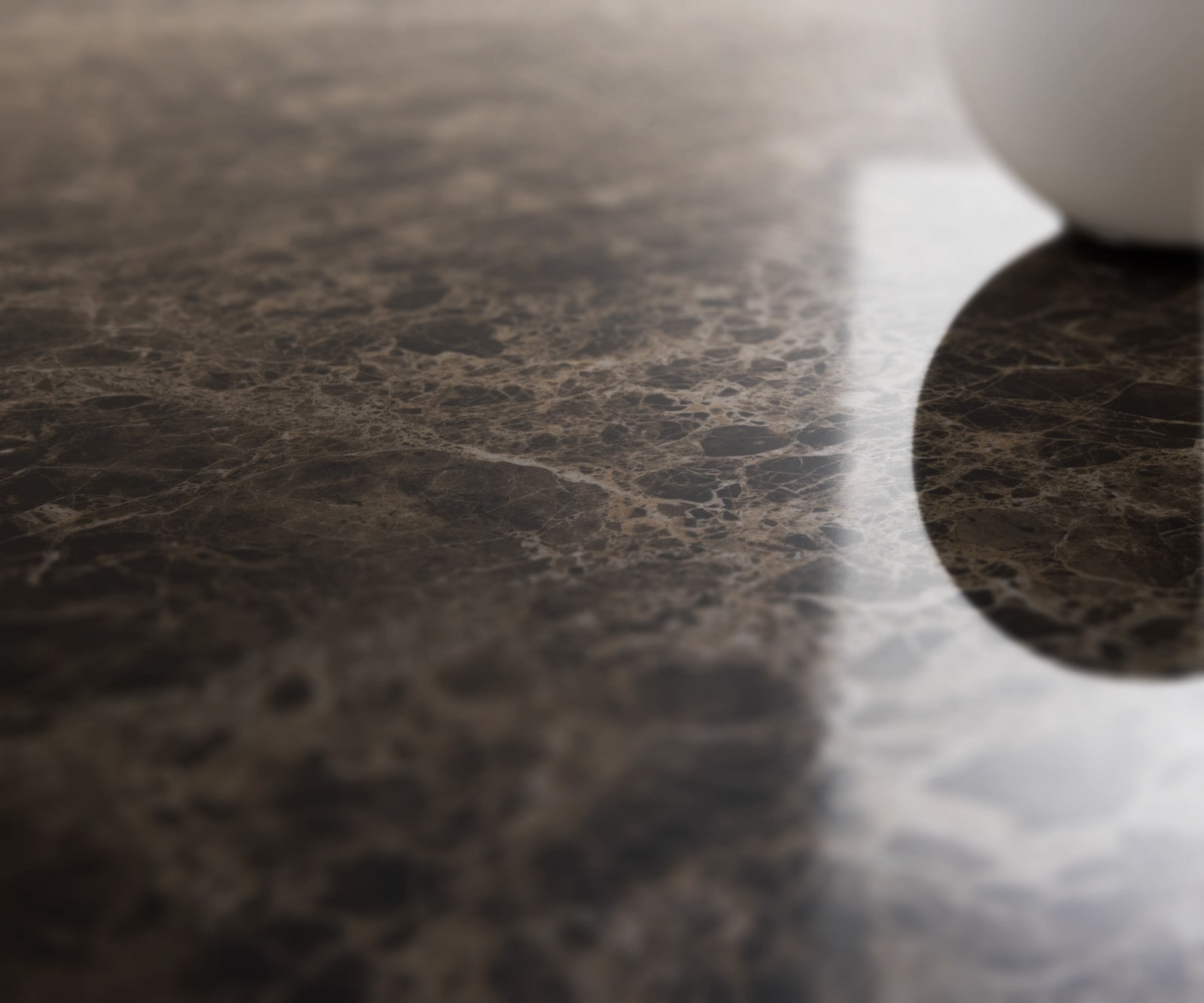 Table-basse Levente 110x60 cm Céramique Laminam®Emperador Extra Lucidato Marron foncé Piétement inox Argent 2 Table-basse Levente 110x60 cm Céramique Laminam®Emperador Extra Lucidato Marron foncé Piétement inox Argent 2