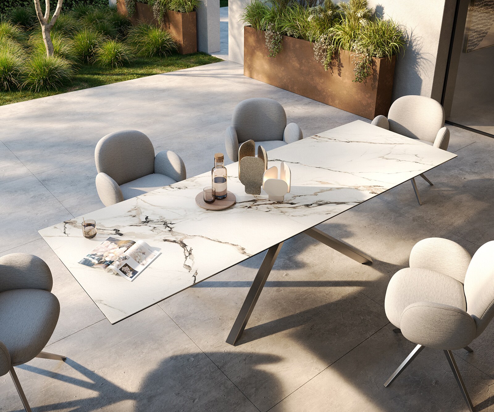 Table d’extérieur Edge 300x100 cm céramique Calacatta Luxe blanc-or-gris piètement croisé rectangulaire en acier inoxydable 3