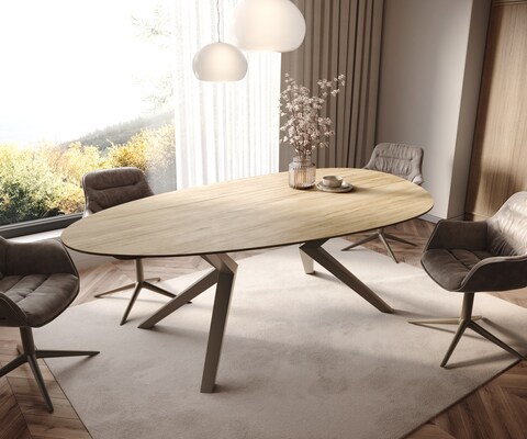 Table à manger Edge Ovale 220x120 Céramique Laminam® Sabbia Couleur chêne Zenthara anguleux Métal finition à effet Titane