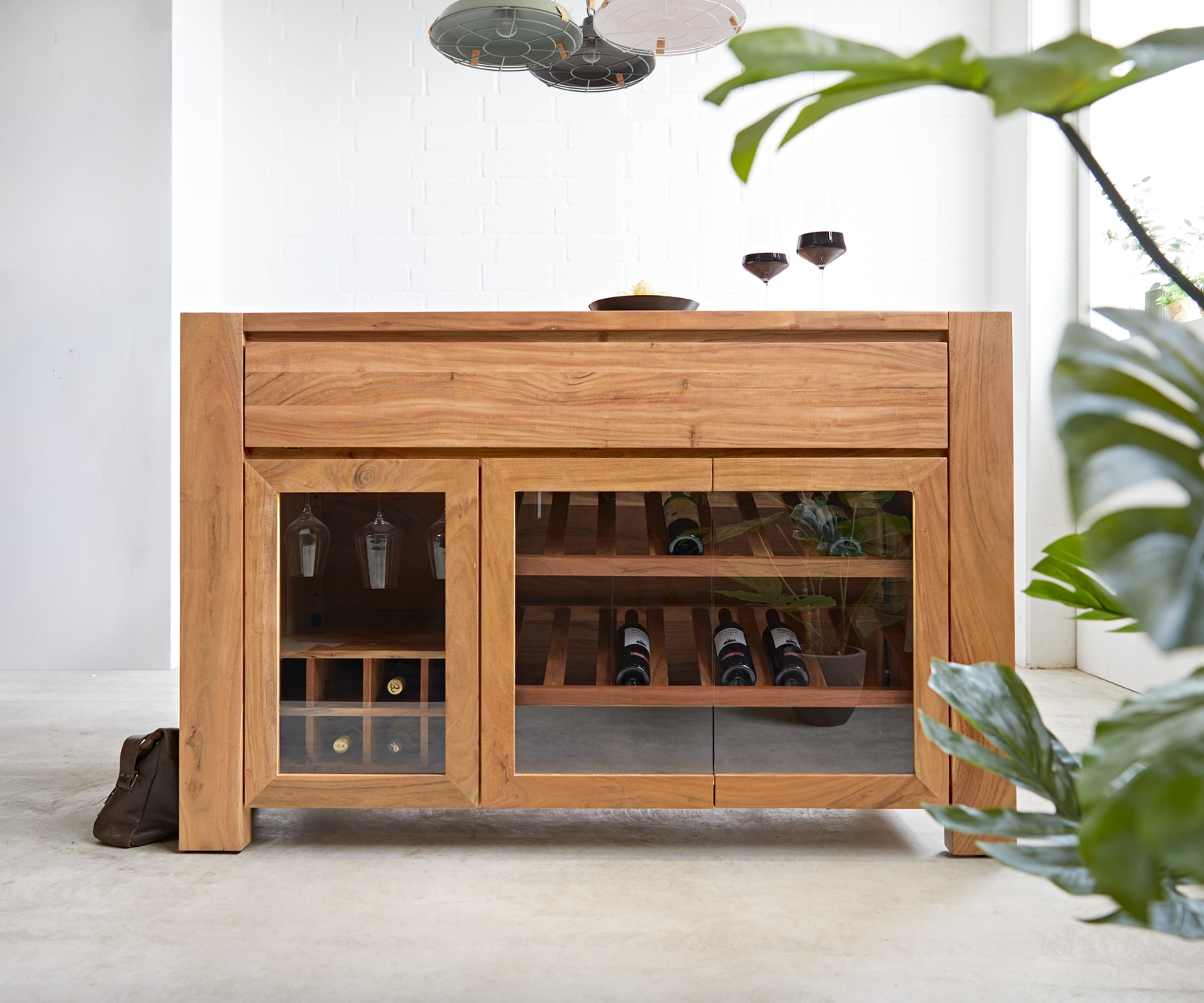 Armoire-bar Hedora 160x75 cm acacia naturel avec éclairage 4 Armoire-bar Hedora 160x75 cm acacia naturel avec éclairage 4